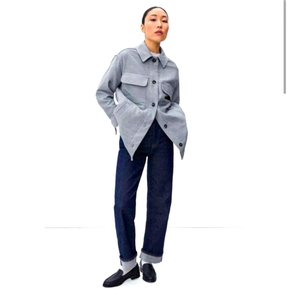 Everlane women's small blue Oxford button up menswear inspired oversized shacket